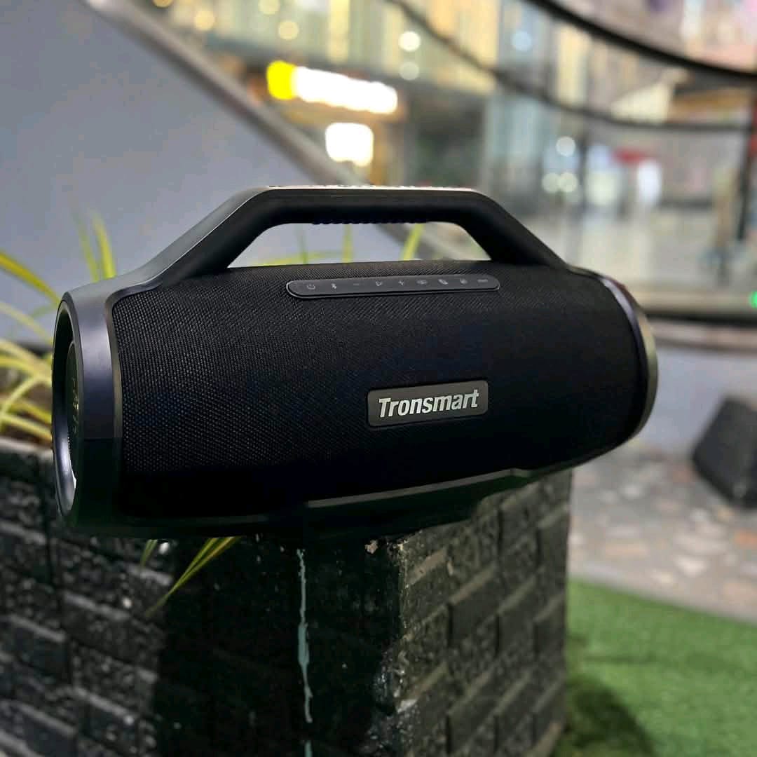 Tronsmart Bang Max  - 24 heure d'autonomie-  Étanchéité IPX6  -  un son époustouflant de 130 W- Karaoké  jusqu'à 10 heures - Poids du produit 7kg