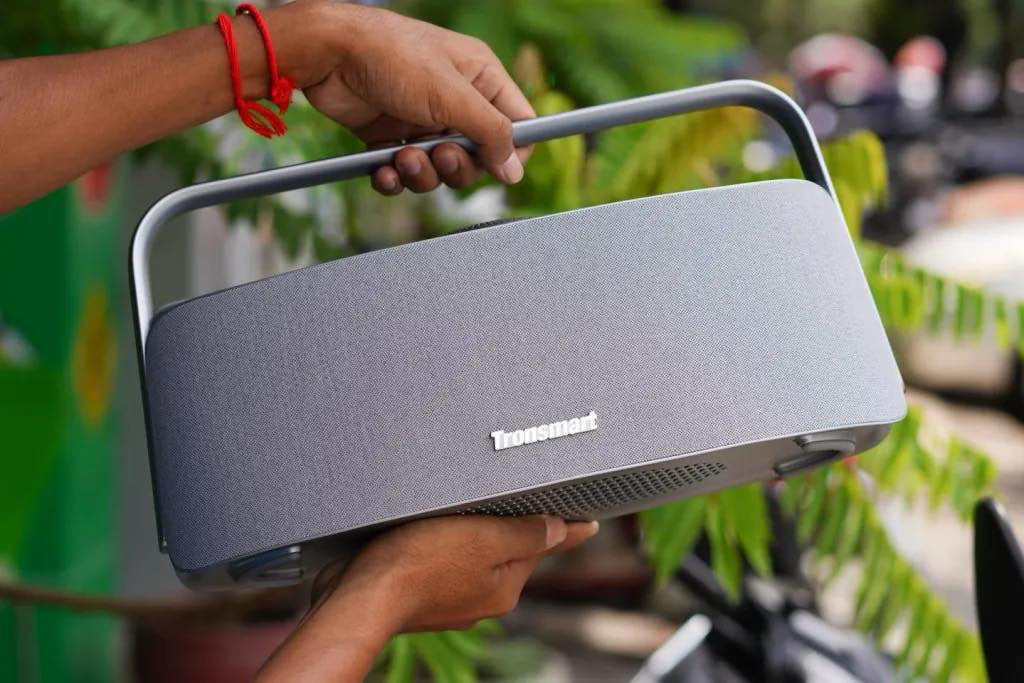 Tronsmart Fiitune X30 Enceinte domestique - 80 Watt - son immersif haute résolution - Spatial Audio- 14 heures d'autonomie - 3,6 kg-