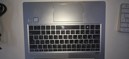 Hp  Probook 430 G6 - 8th Génération Core I5 - 8ieme generation - 8GB RAM- 256 ROM - Ordinateur quasi neuf , très propre, clavier d'origine , avec chargeur dorigine venu d'Europe