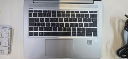 Hp  Probook 430 G6 - 8th Génération Core I5 - 8ieme generation - 8GB RAM- 256 ROM - Ordinateur quasi neuf , très propre, clavier d'origine , avec chargeur dorigine venu d'Europe
