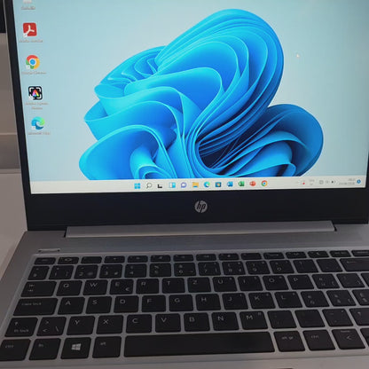 Hp  Probook 430 G6 - 8th Génération Core I5 - 8ieme generation - 8GB RAM- 256 ROM - Ordinateur quasi neuf , très propre, clavier d'origine , avec chargeur dorigine venu d'Europe